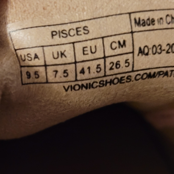 Women's Pink Vionic Sneakers 9.5 - Picture 5 of 8